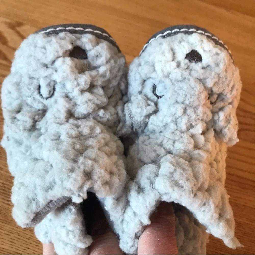 Booties soft soled 0-6 month shoes booties gray animal gift faux fur Robeez stri